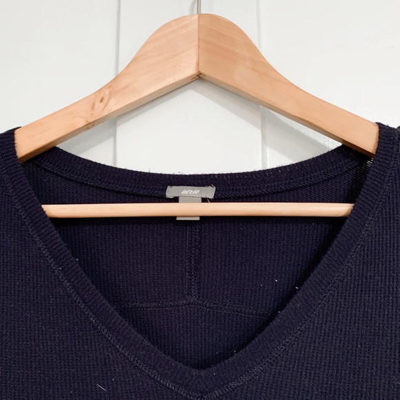 Aerie Women’s Ribbed Long-Sleeve Tee - Picture 3 of 3